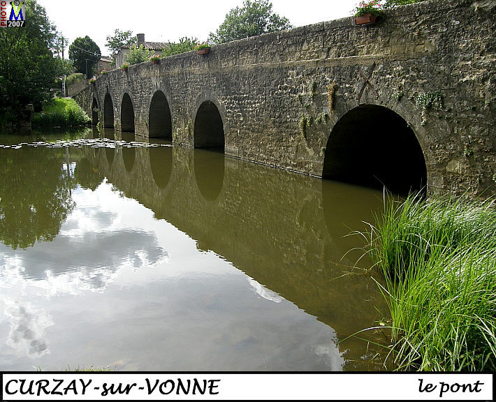 86CURZAY-VONNE_pont_100.jpg