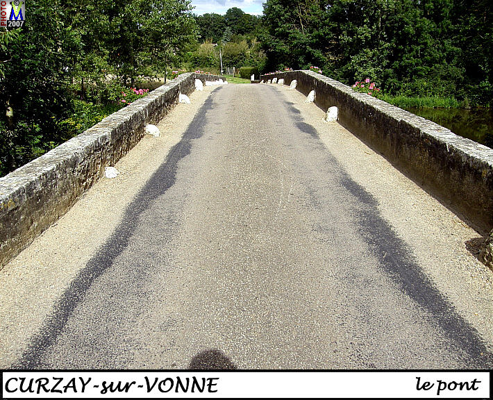 86CURZAY-VONNE_pont_102.jpg