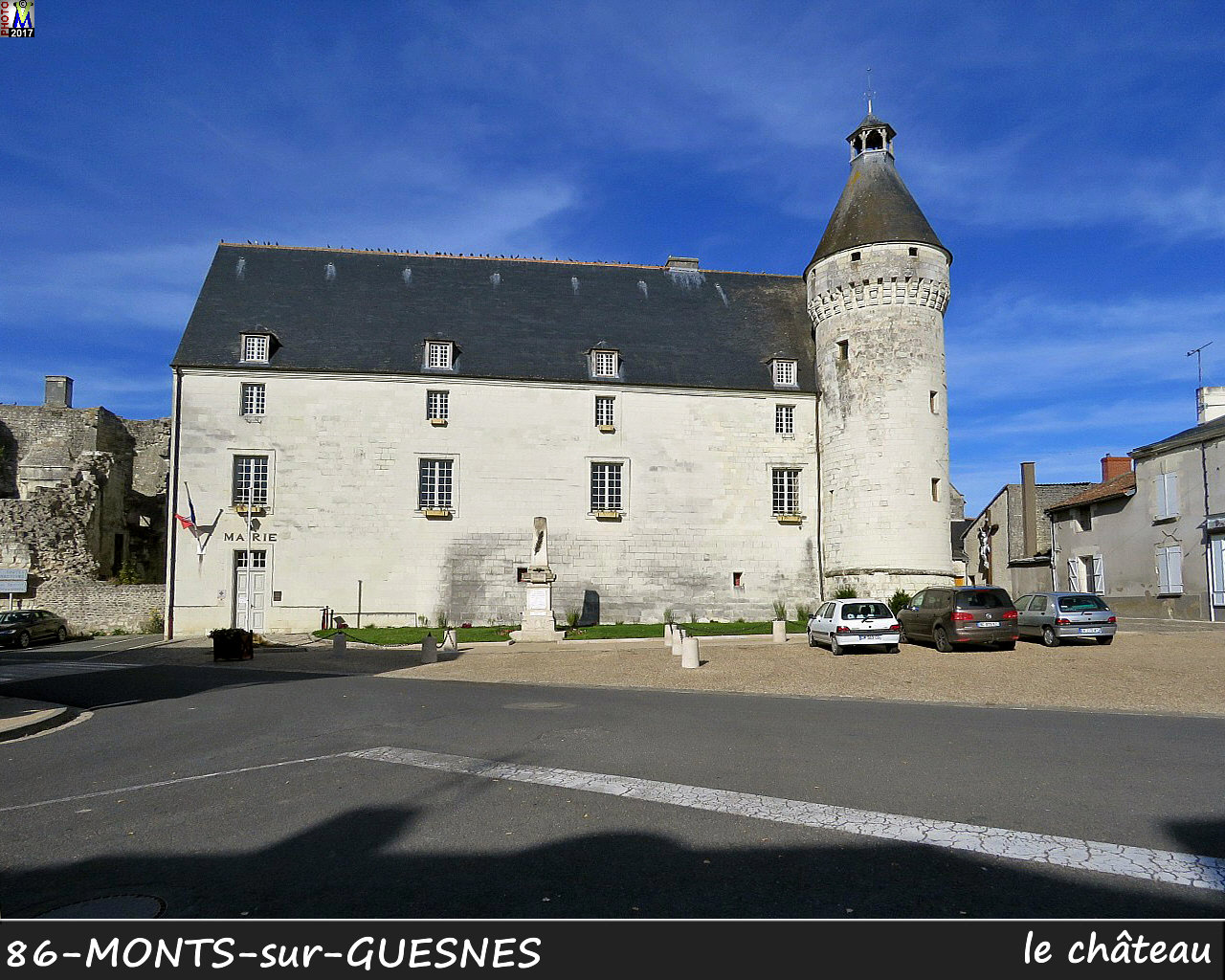 86MONTS-sur-GUESNES_chateau_102.jpg
