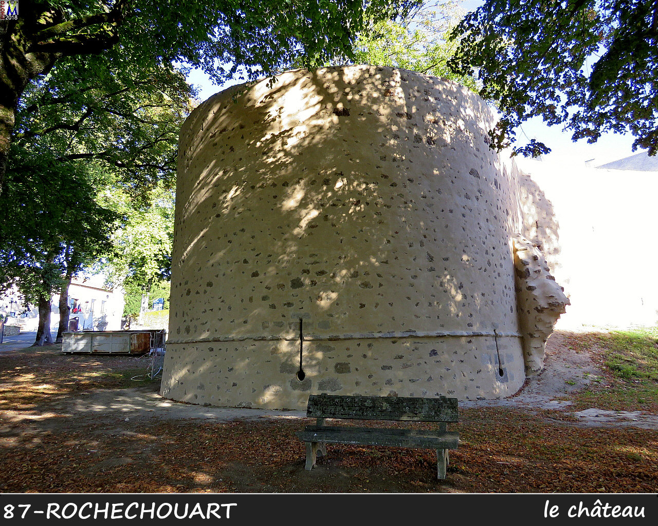 87ROCHECHOUART_chateau_1012.jpg
