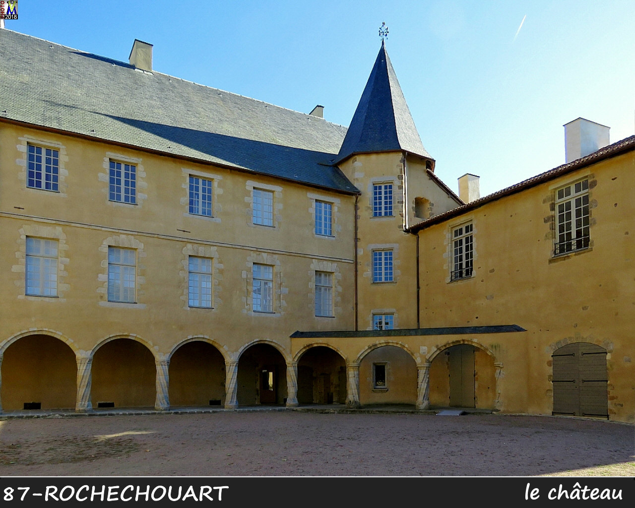 87ROCHECHOUART_chateau_1030.jpg