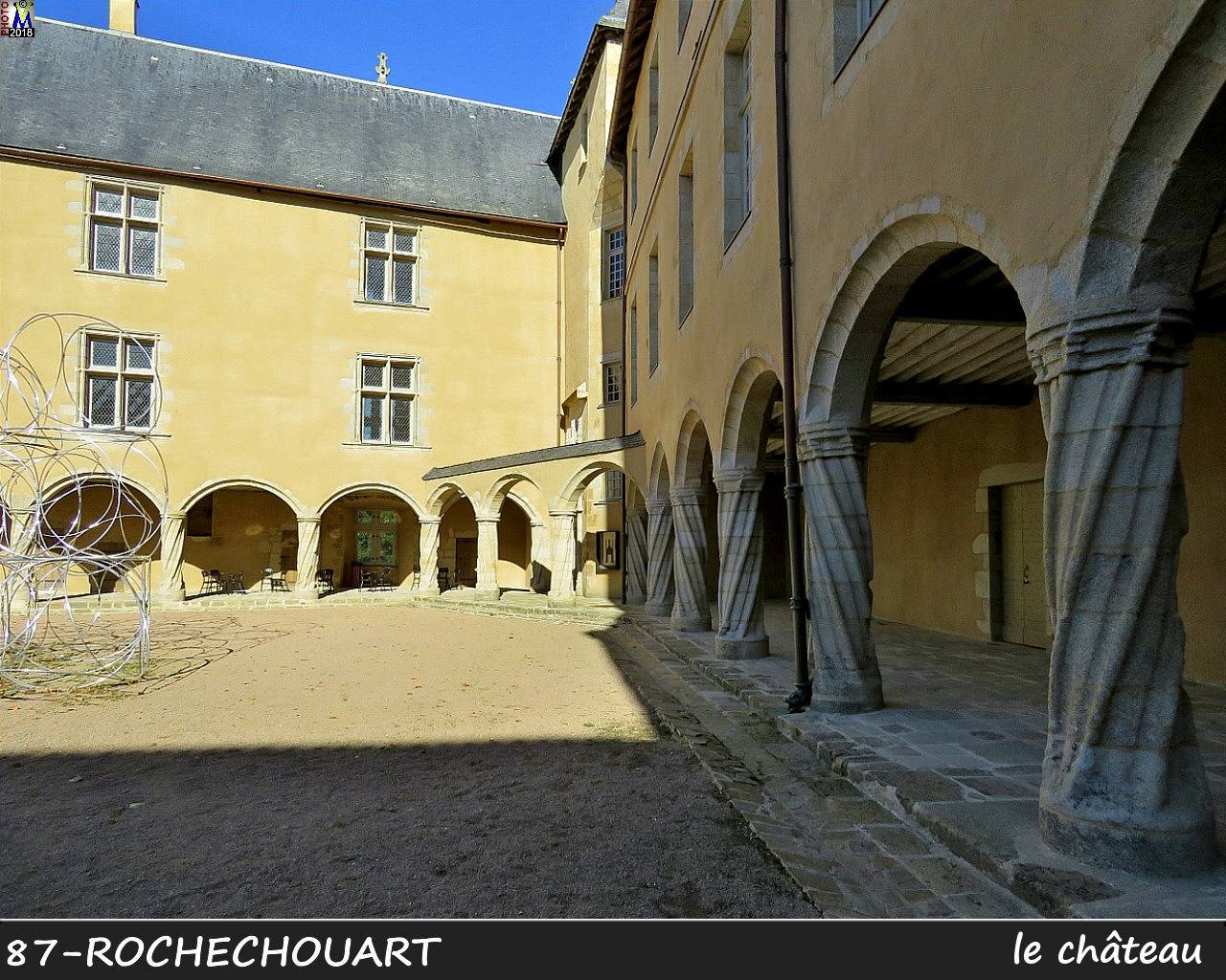 87ROCHECHOUART_chateau_1032.jpg