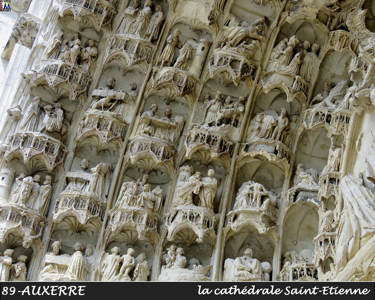 89AUXERRE_cathedrale_150.jpg