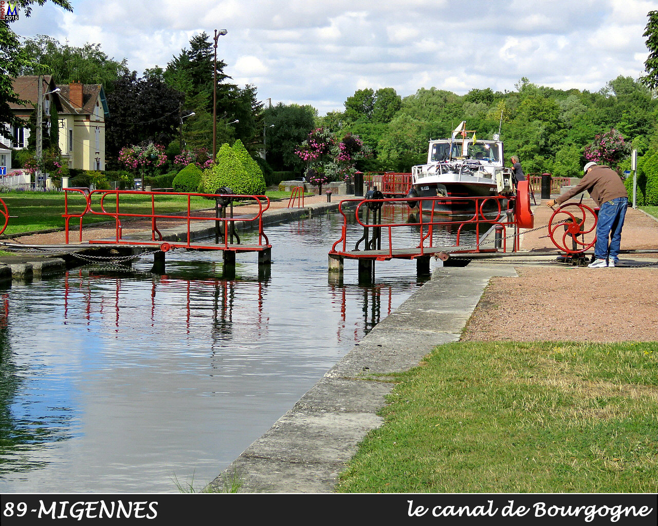 89MIGENNES_canal_102.jpg