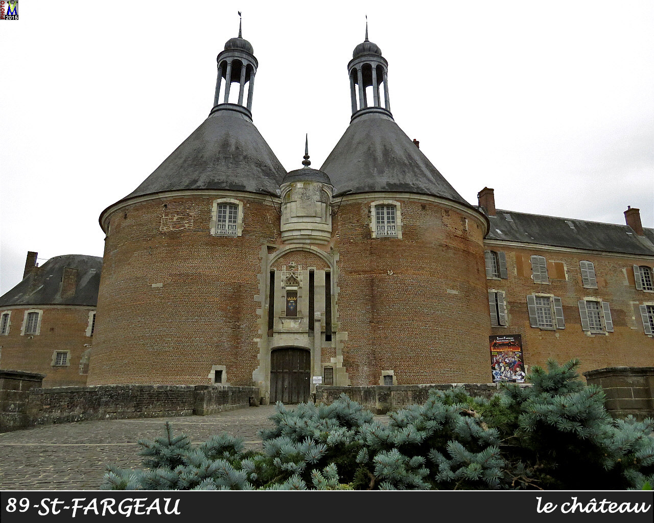 89StFARGEAU_chateau_102.jpg